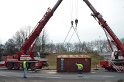 LKW umgestuerzt Niehler Hafen P274